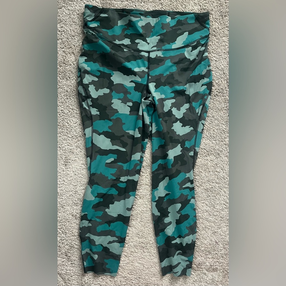 lululemon athletica Camouflage Leggings - Green and Black